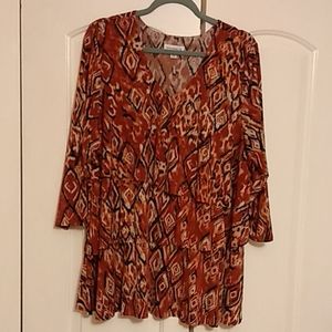 Susan Graver Tops - 25%⬇️Susan graver Geometric design blouse Susan Graver Tops - 25%⬇️Susan graver Geometric design blouse